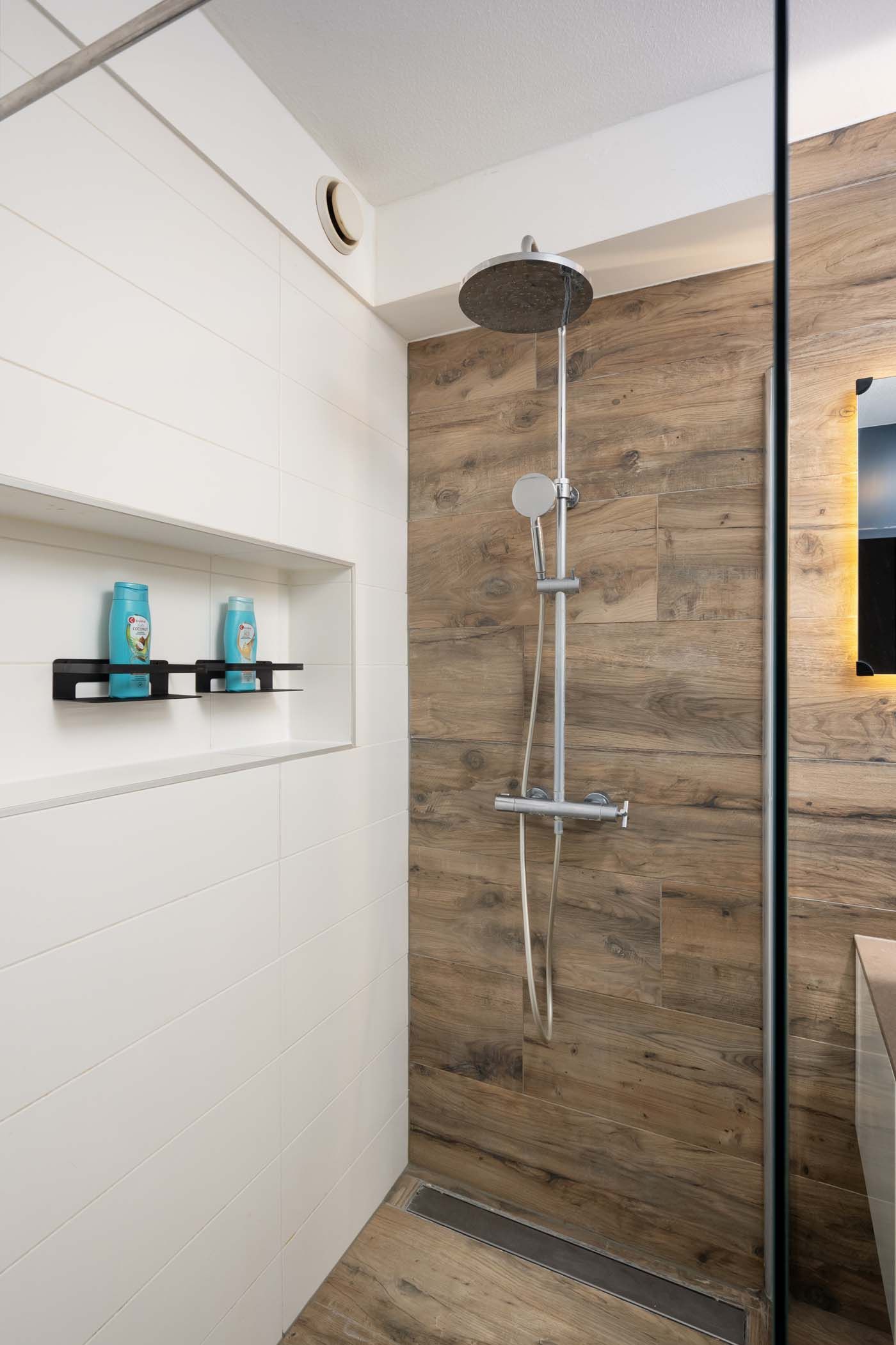 Foto 19 van Henry Moorepassage 50