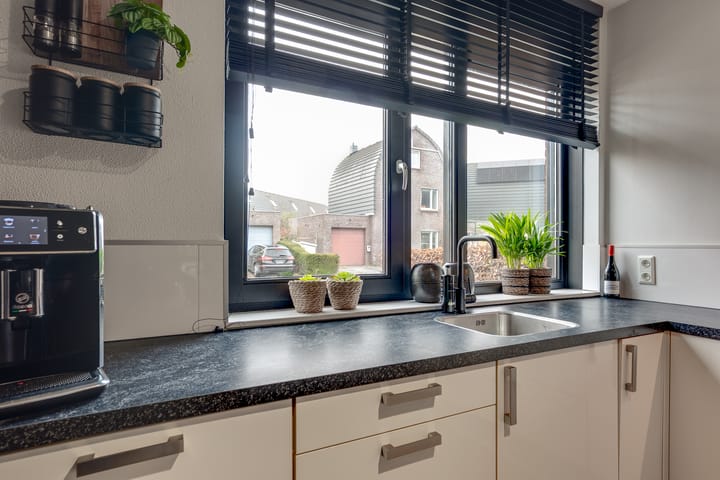 Foto 10 van Bosroos 4