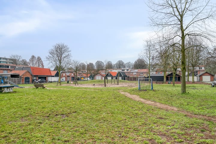 Photo 36 of Dr. Slotemaker de Bruïnestraat 13