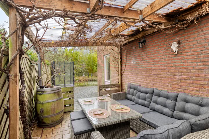 Photo 3 of Golfslag 164