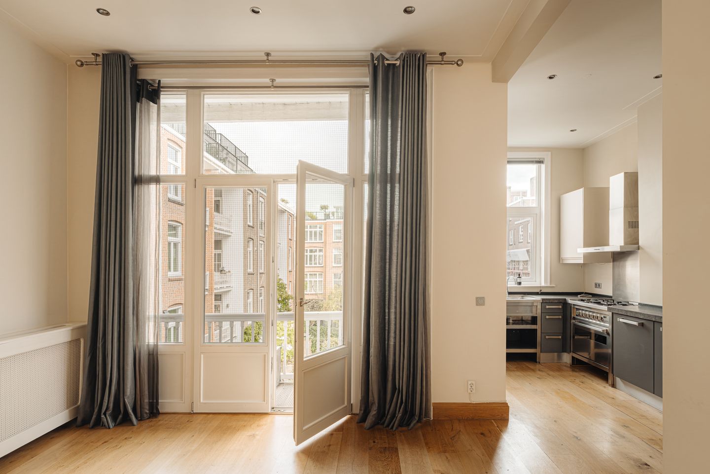 Foto 14 van Dufaystraat 17-2