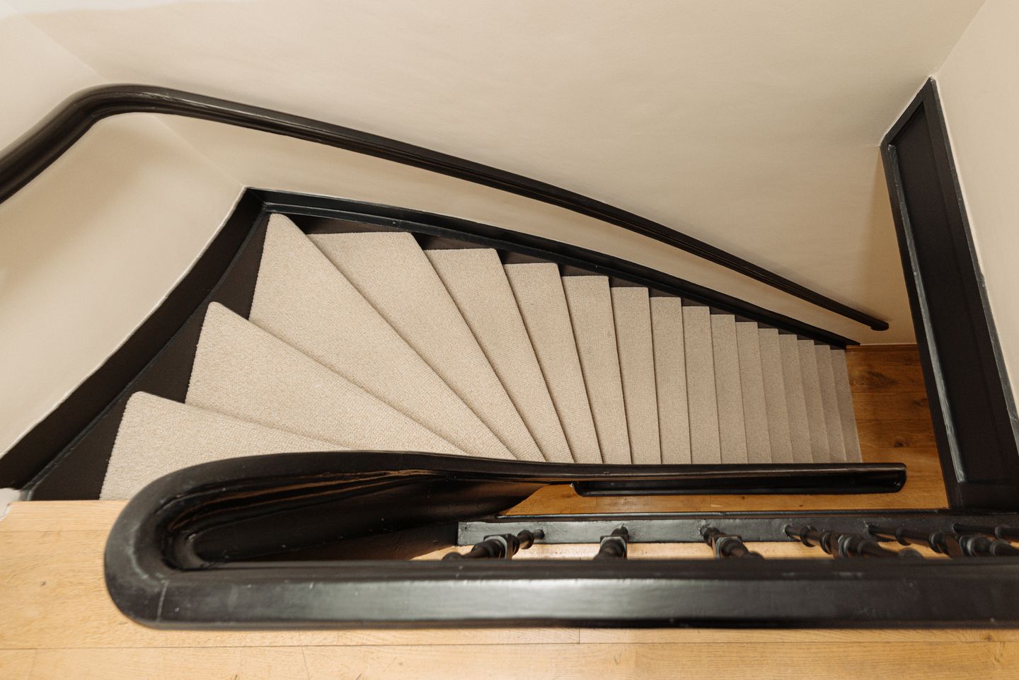 Foto 29 van Dufaystraat 17-2