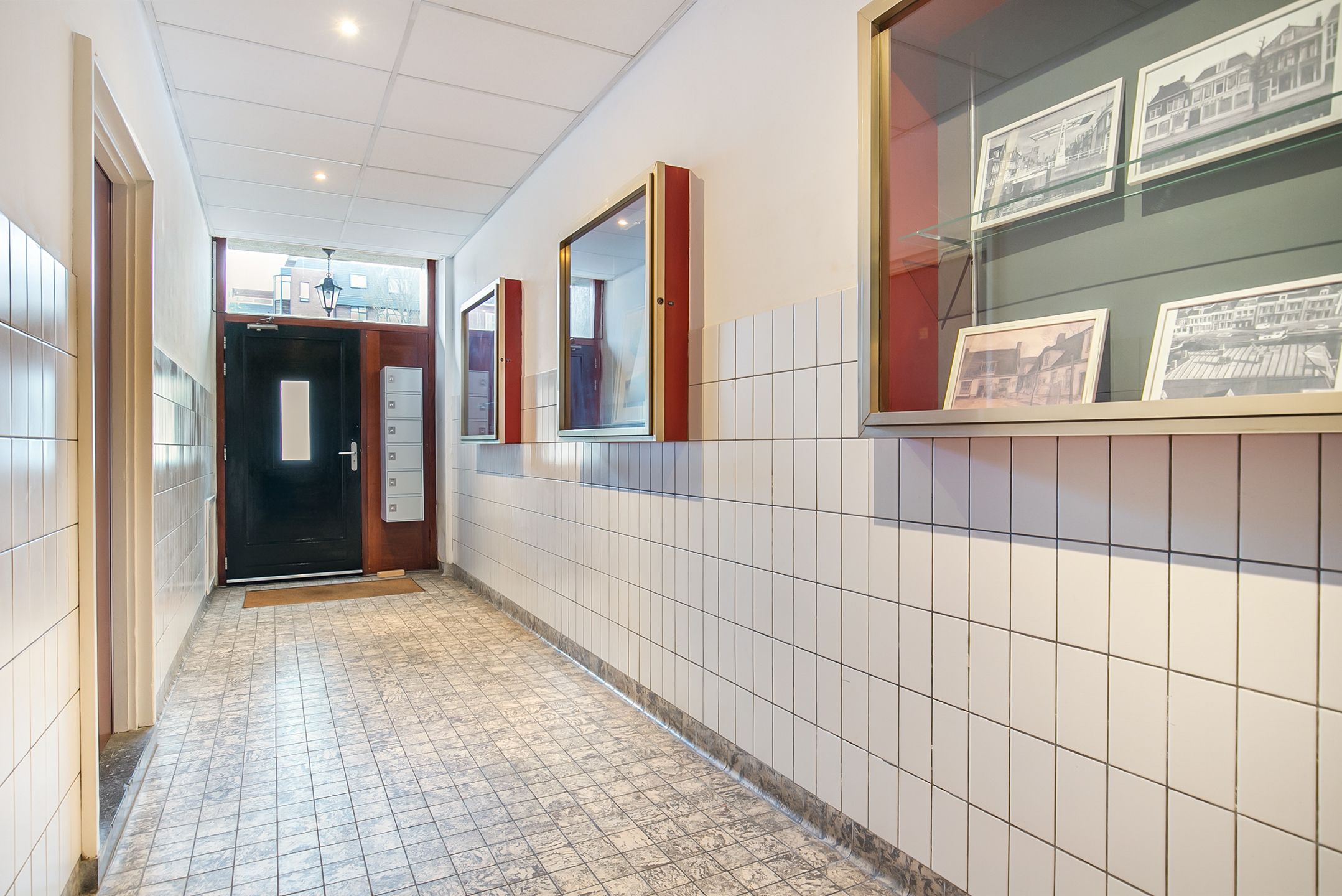 Photo 39 of Oostergrachtswal 35-A