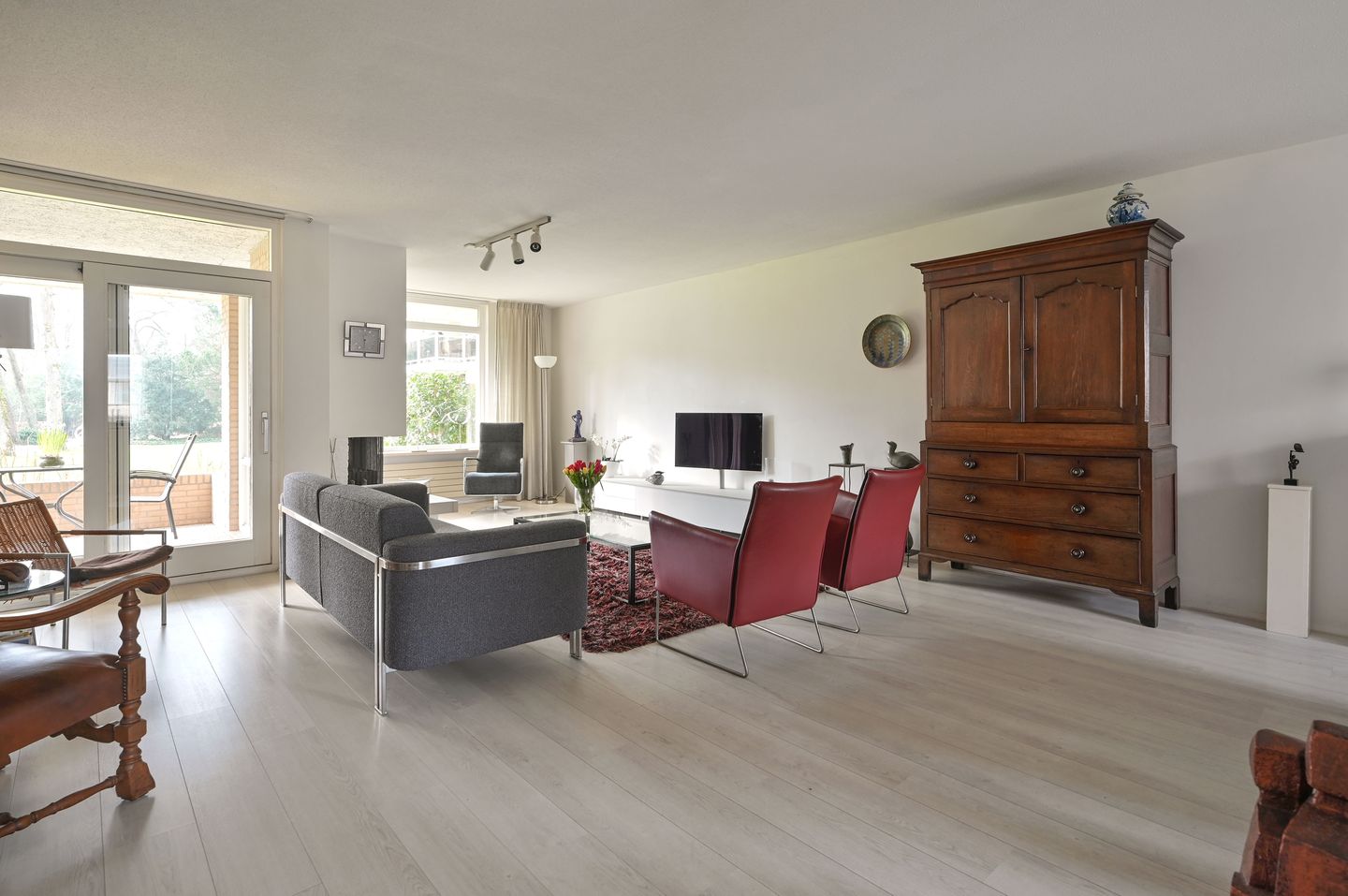 Foto 5 van Julianalaan 4-0105