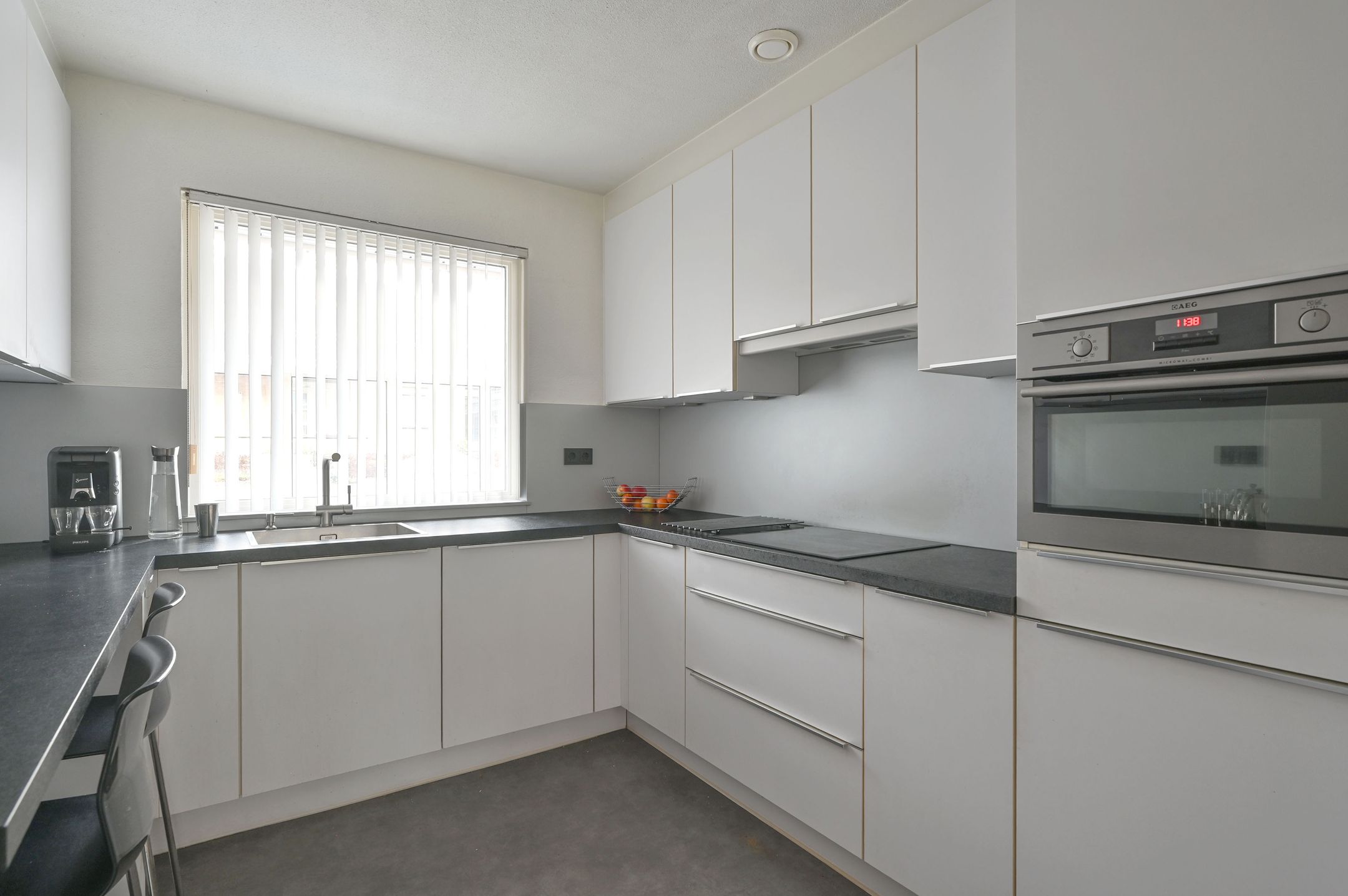 Foto 12 van Julianalaan 4-0105