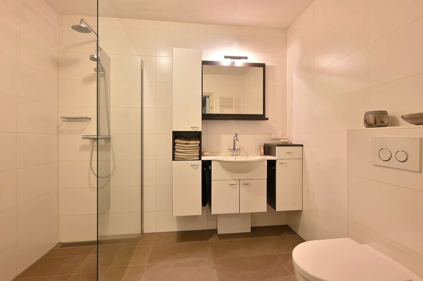 Foto 14 van Julianalaan 4-0105