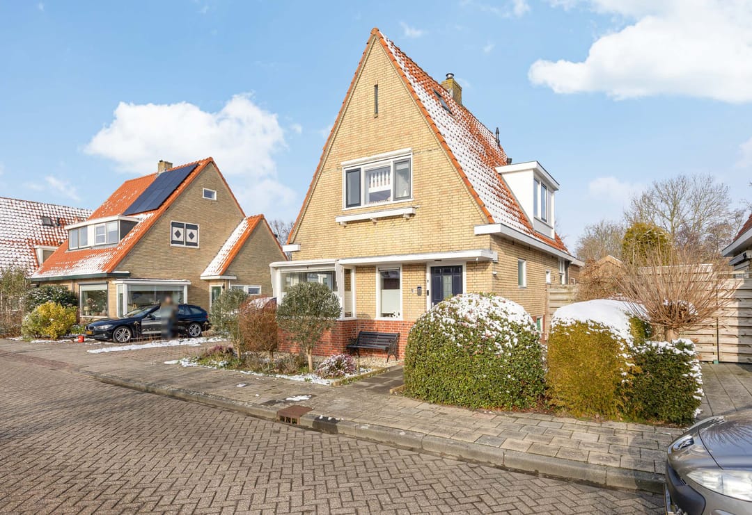 Foto 2 van Harlingerweg 30