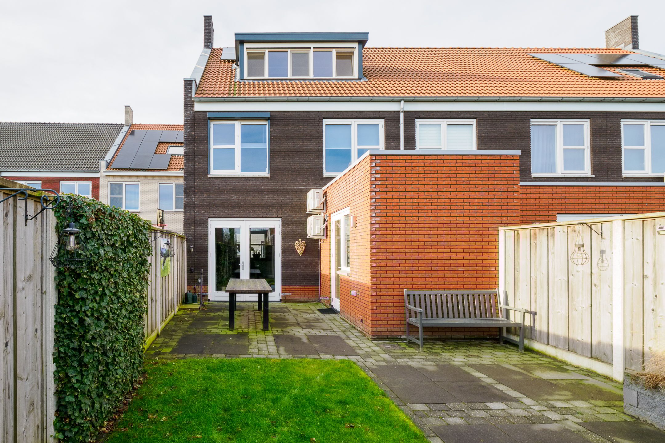 Photo 33 of Rozenbottel 2