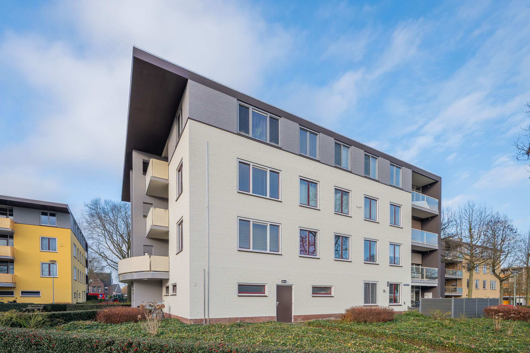 Photo 30 of Zwaluwstraat 81