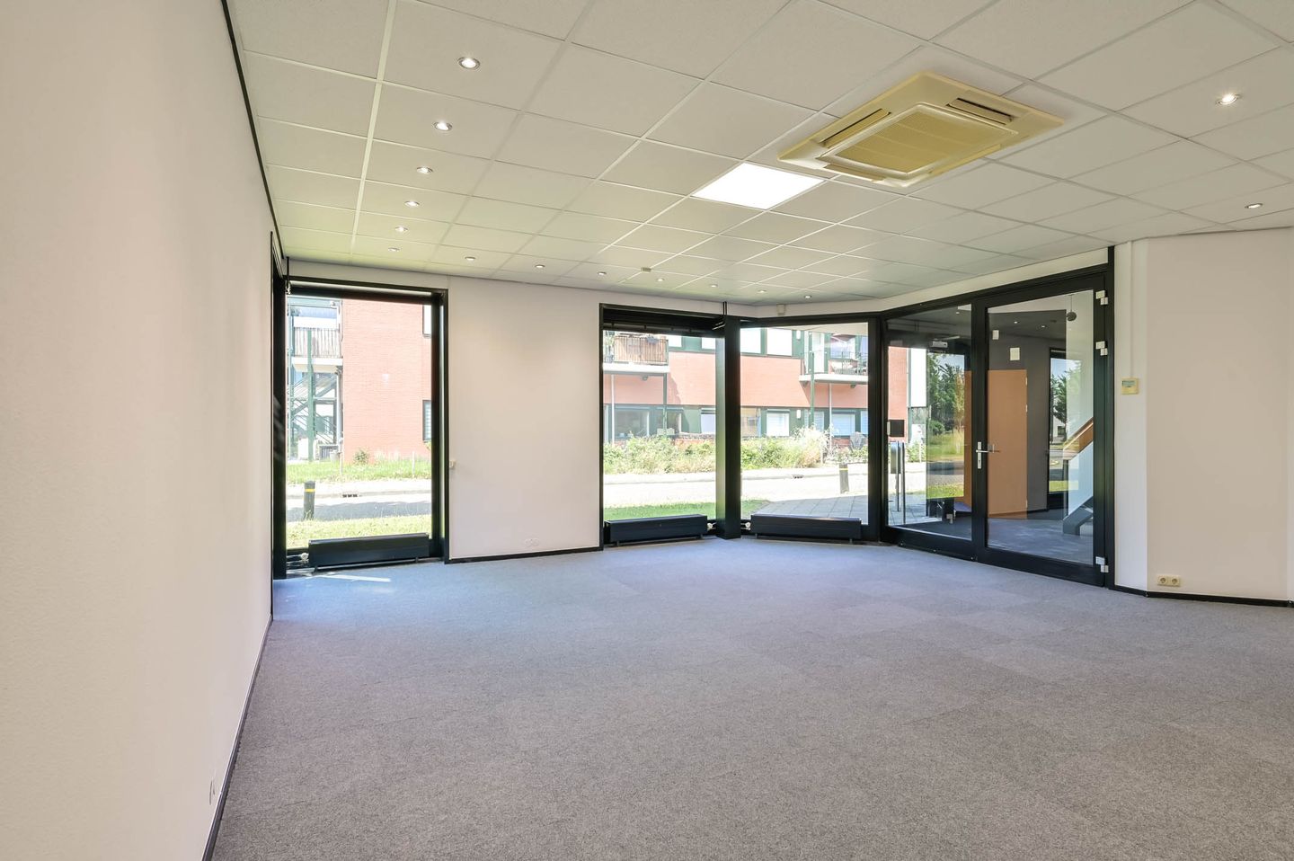 Bekijk foto 2 van Pelmolen 11