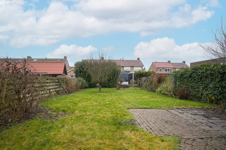 Photo 2 of Wilhelminastraat 42