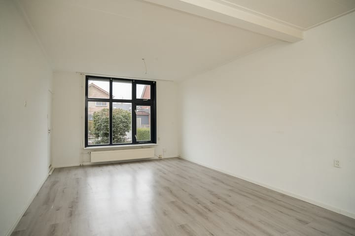 Photo 3 of Wilhelminastraat 42