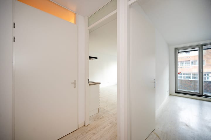 Foto 11 van Rinus Michelslaan 195