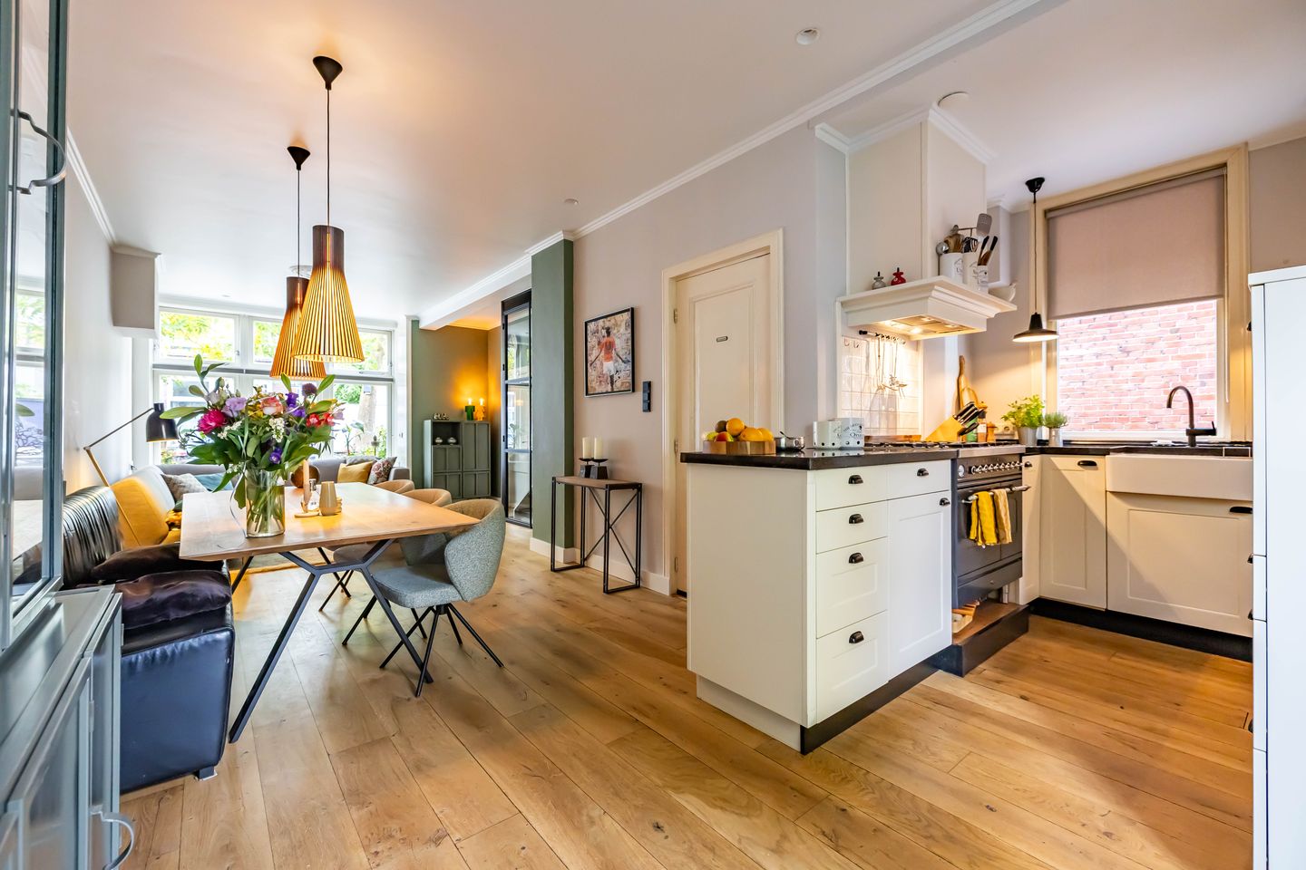 Foto 10 van Emmastraat 18