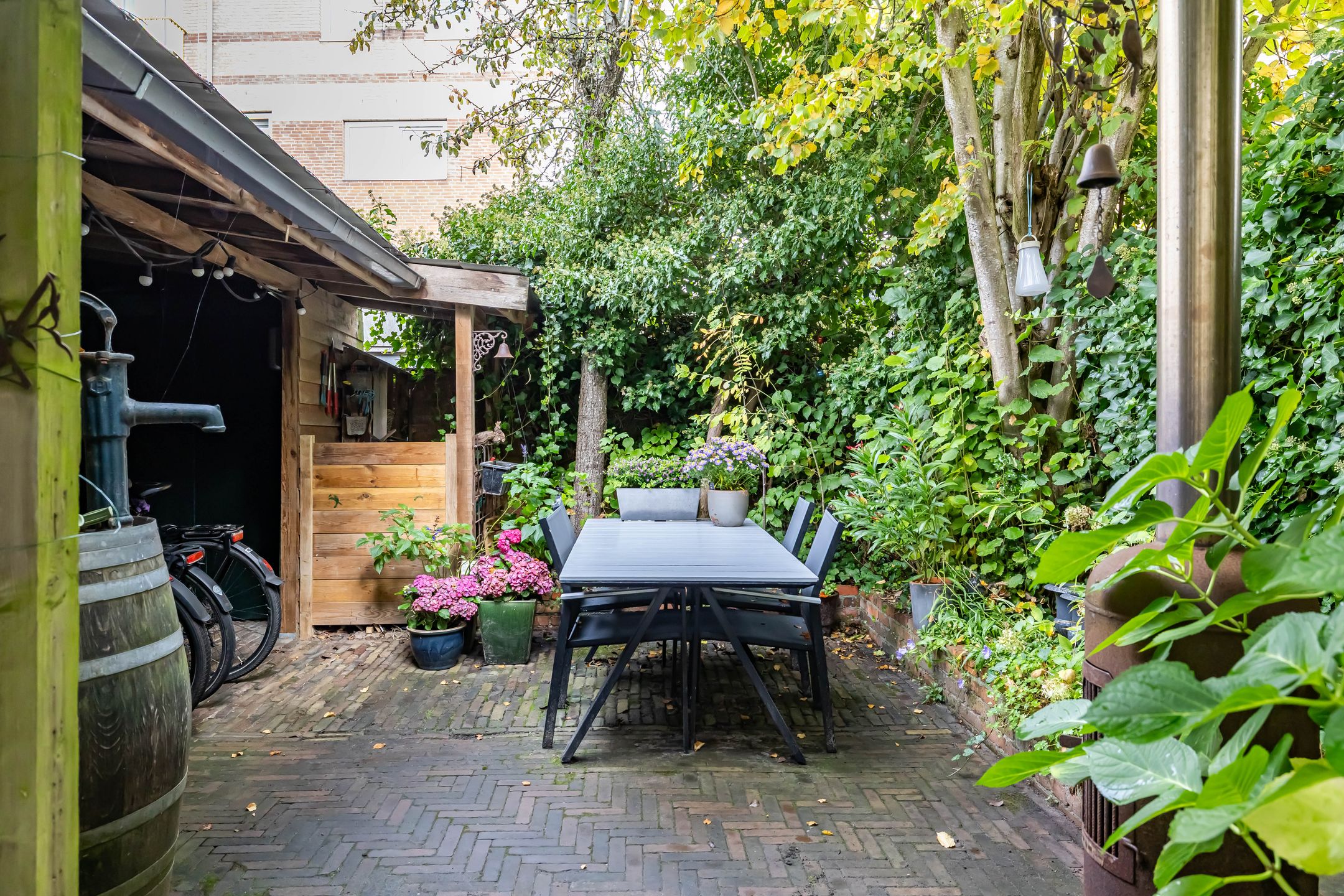 Foto 24 van Emmastraat 18