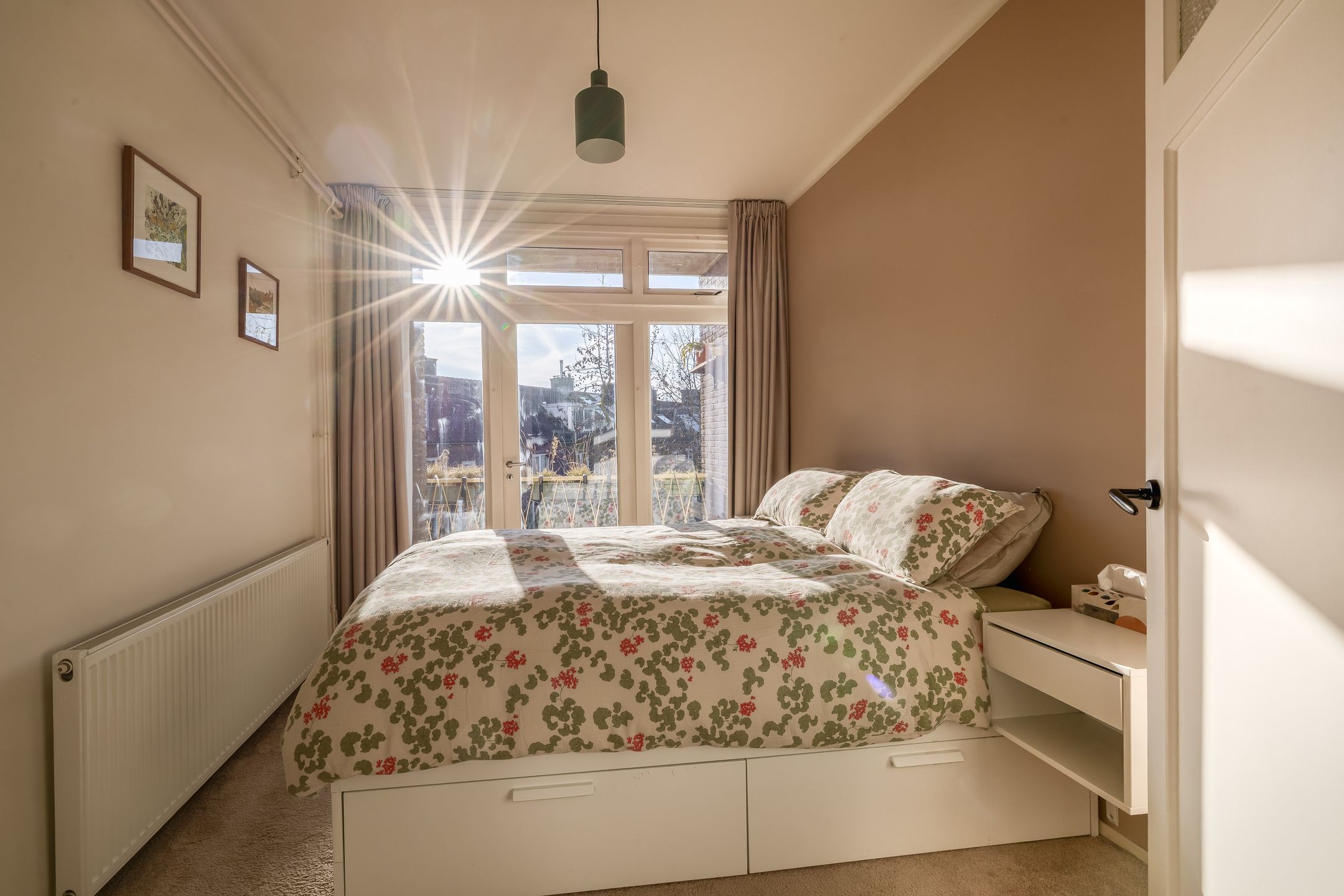 Photo 21 of Niemeijerstraat 10-I