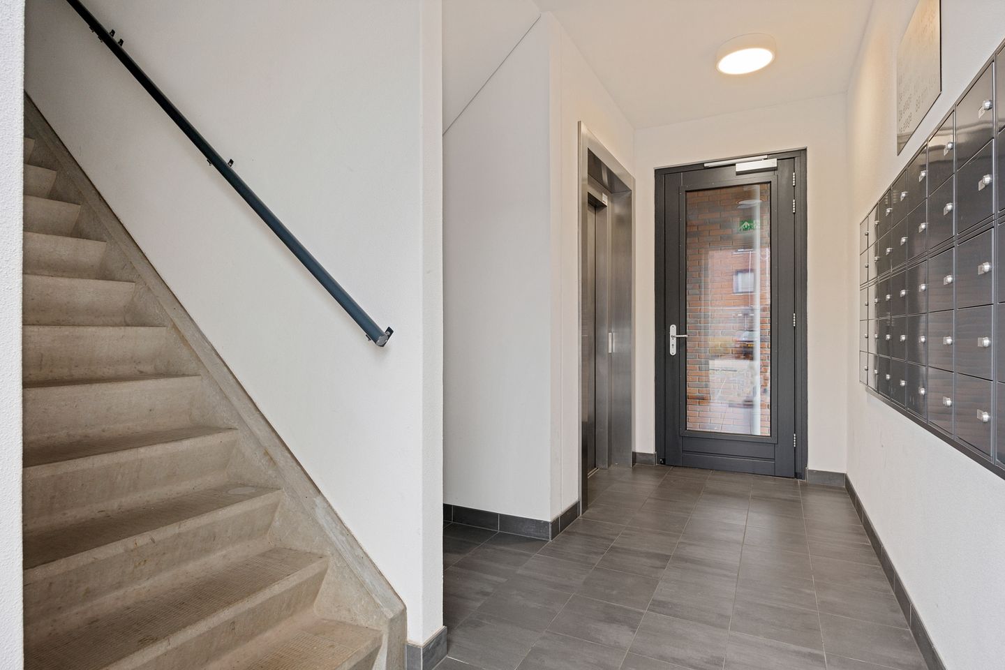 Photo 4 of Dr. Schaepmanstraat 97