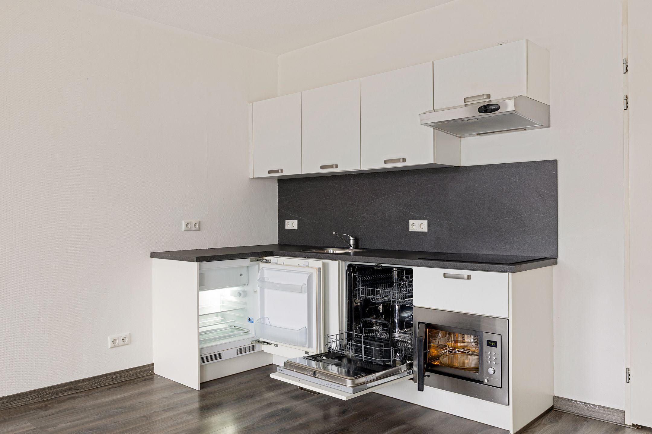 Photo 12 of Dr. Schaepmanstraat 97