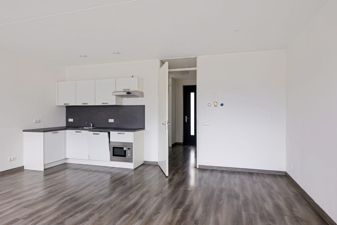 Photo 17 of Dr. Schaepmanstraat 97