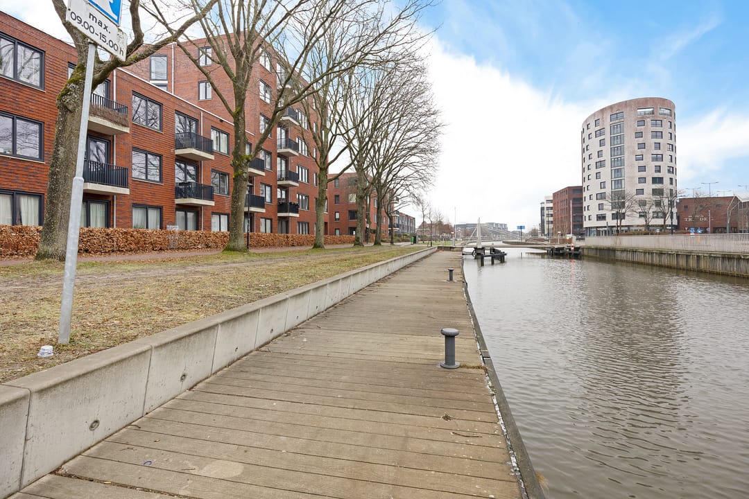 Photo 32 of Dr. Schaepmanstraat 97