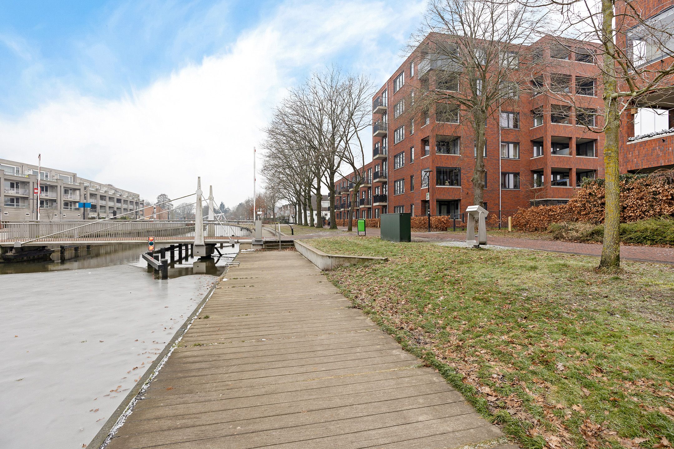 Photo 33 of Dr. Schaepmanstraat 97