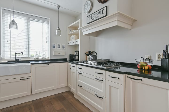 Photo 17 of Verbeekstraat 2