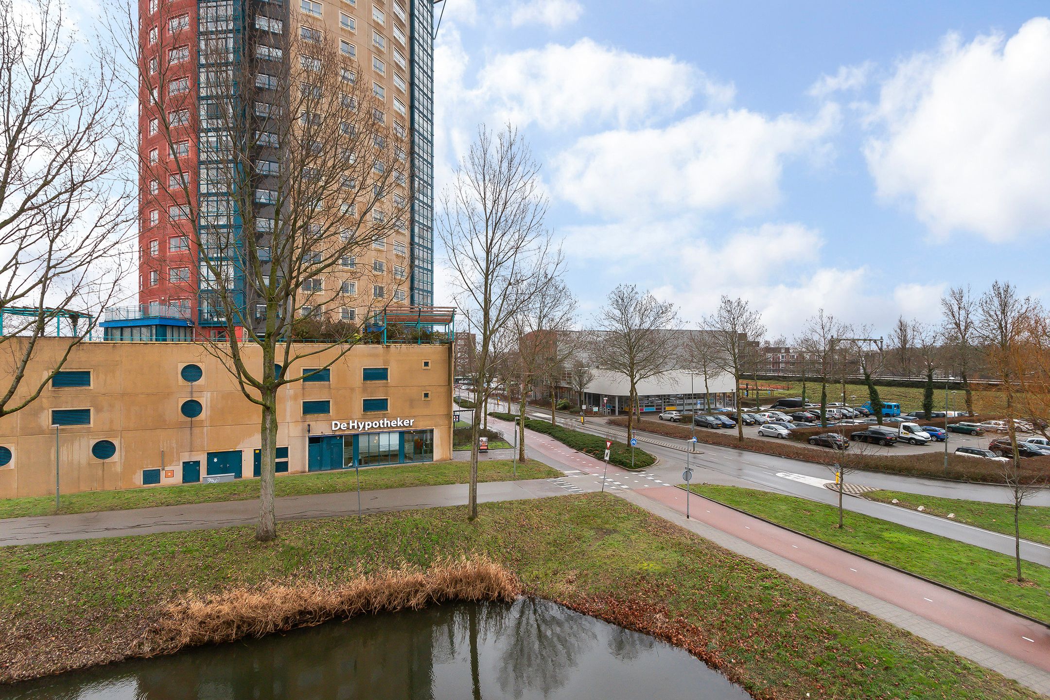 Foto 27 van Merbau 94