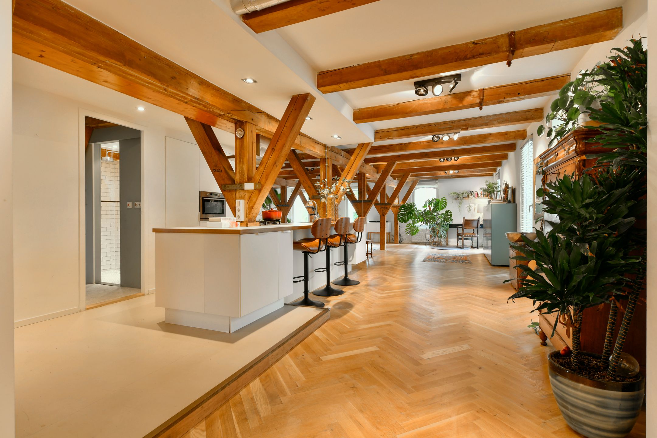 Foto 6 van Nieuwendammerdijk 248-B