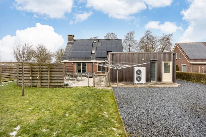 Photo 36 of J.J. Willingestraat 11