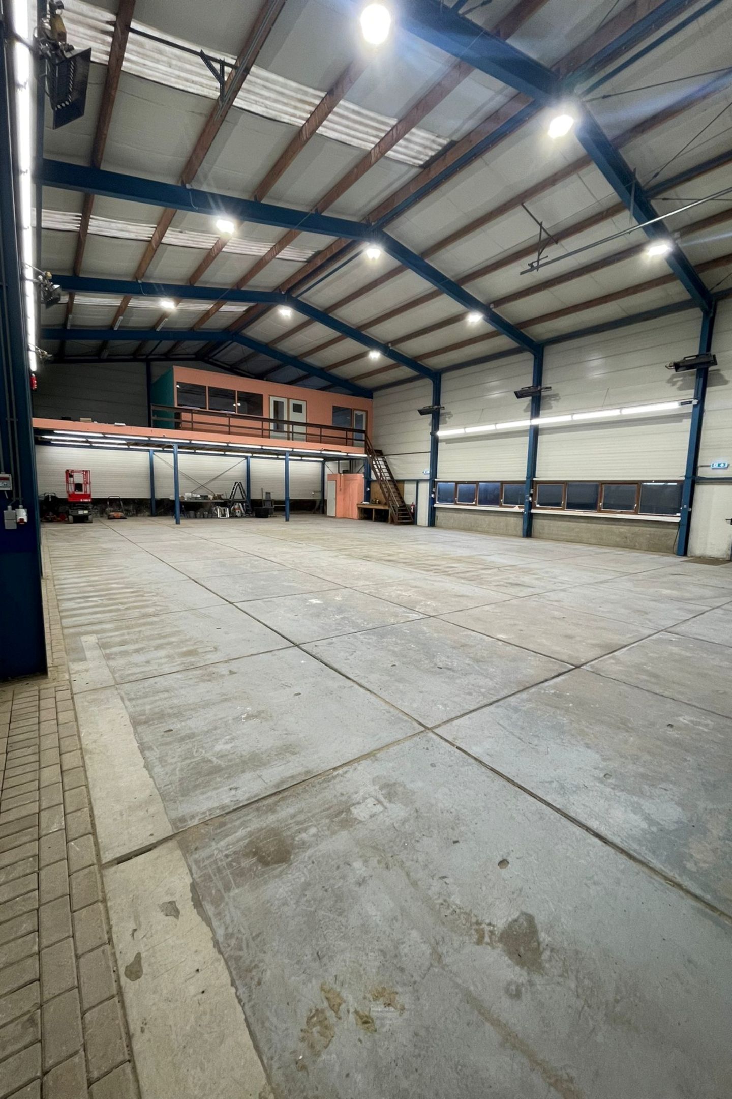 View photo 5 of Handelsweg 13