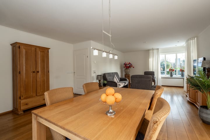 Photo 10 of A.H. van Swinderenstraat 10