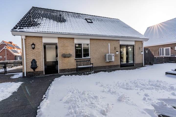 Photo 32 of A.H. van Swinderenstraat 10