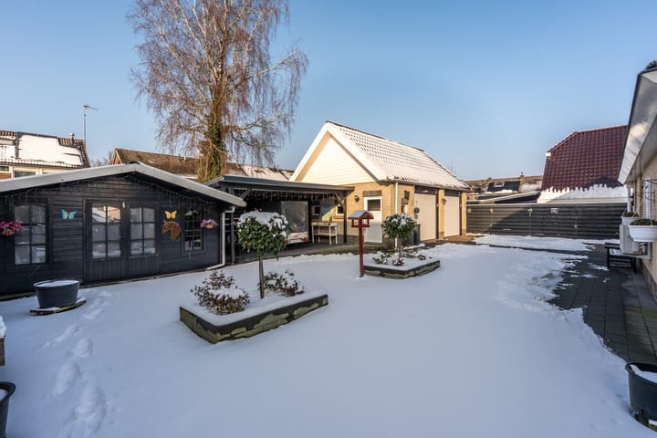 Photo 36 of A.H. van Swinderenstraat 10