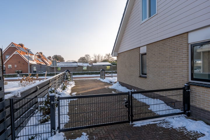 Photo 40 of A.H. van Swinderenstraat 10