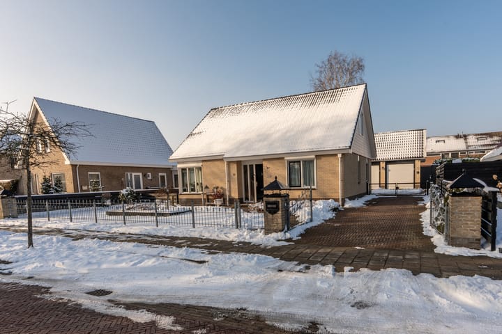 Photo 43 of A.H. van Swinderenstraat 10