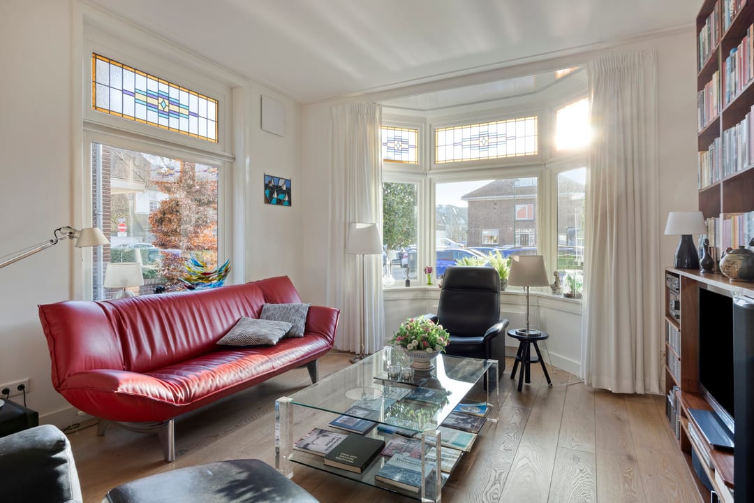 Foto 7 van Nairacstraat 9