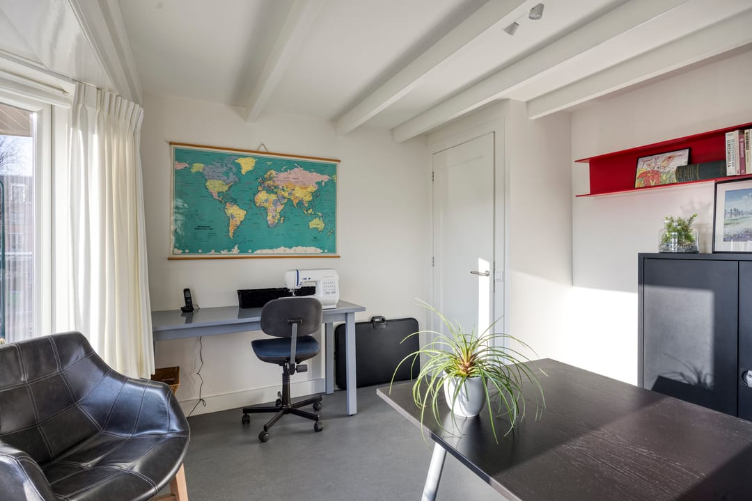 Foto 23 van Nairacstraat 9