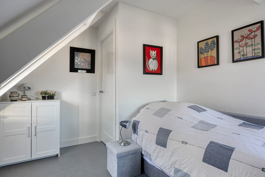 Foto 28 van Nairacstraat 9