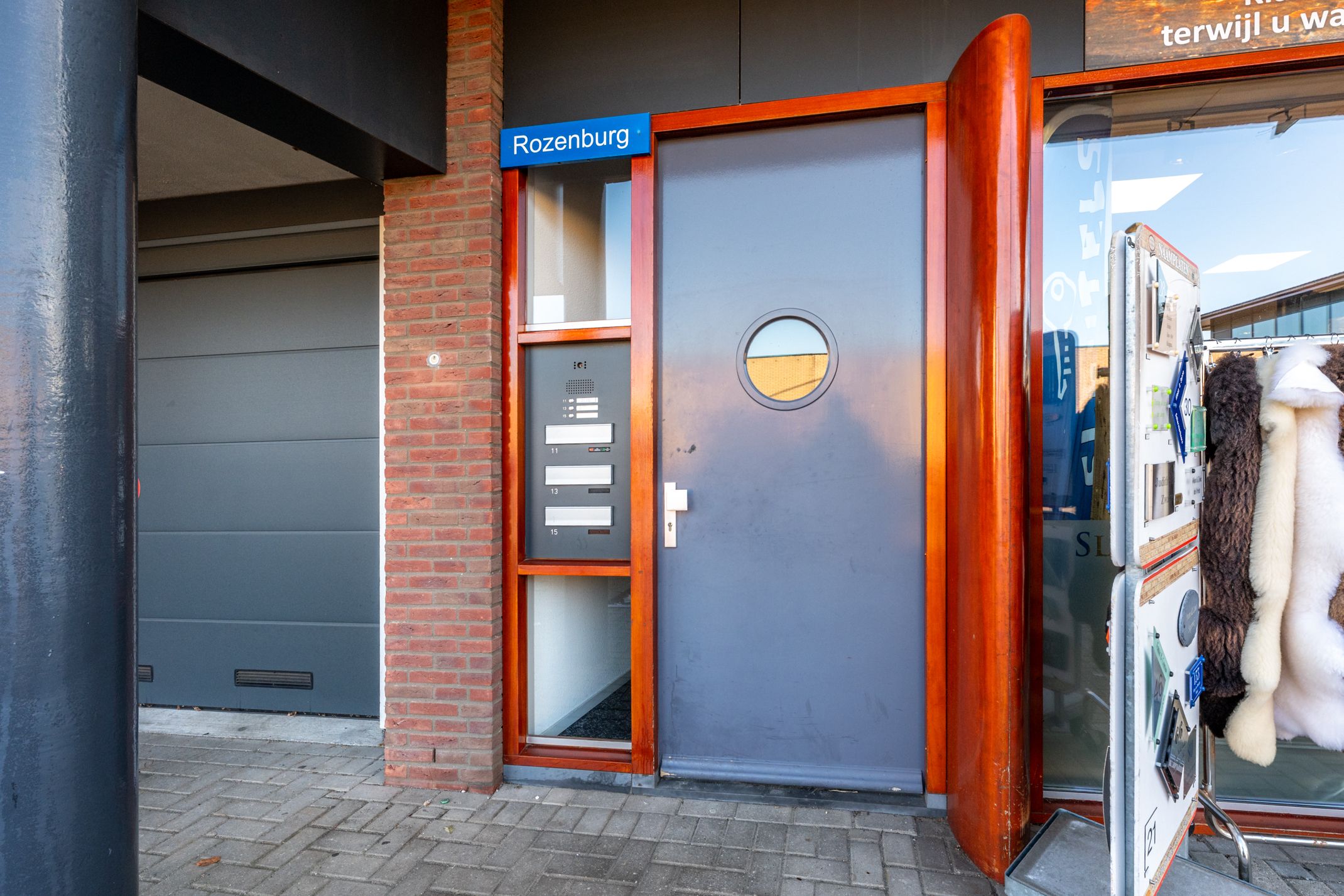 Foto 33 van Rozenburg 13