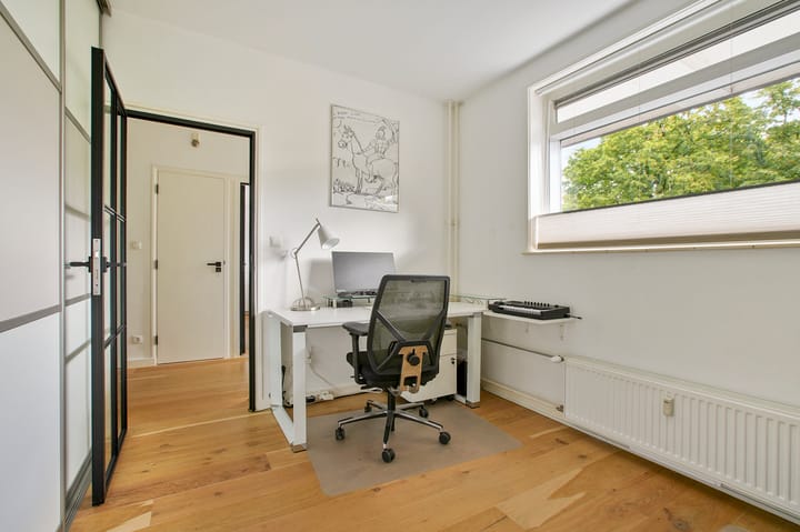 Photo 11 of Pruimenlaan 42