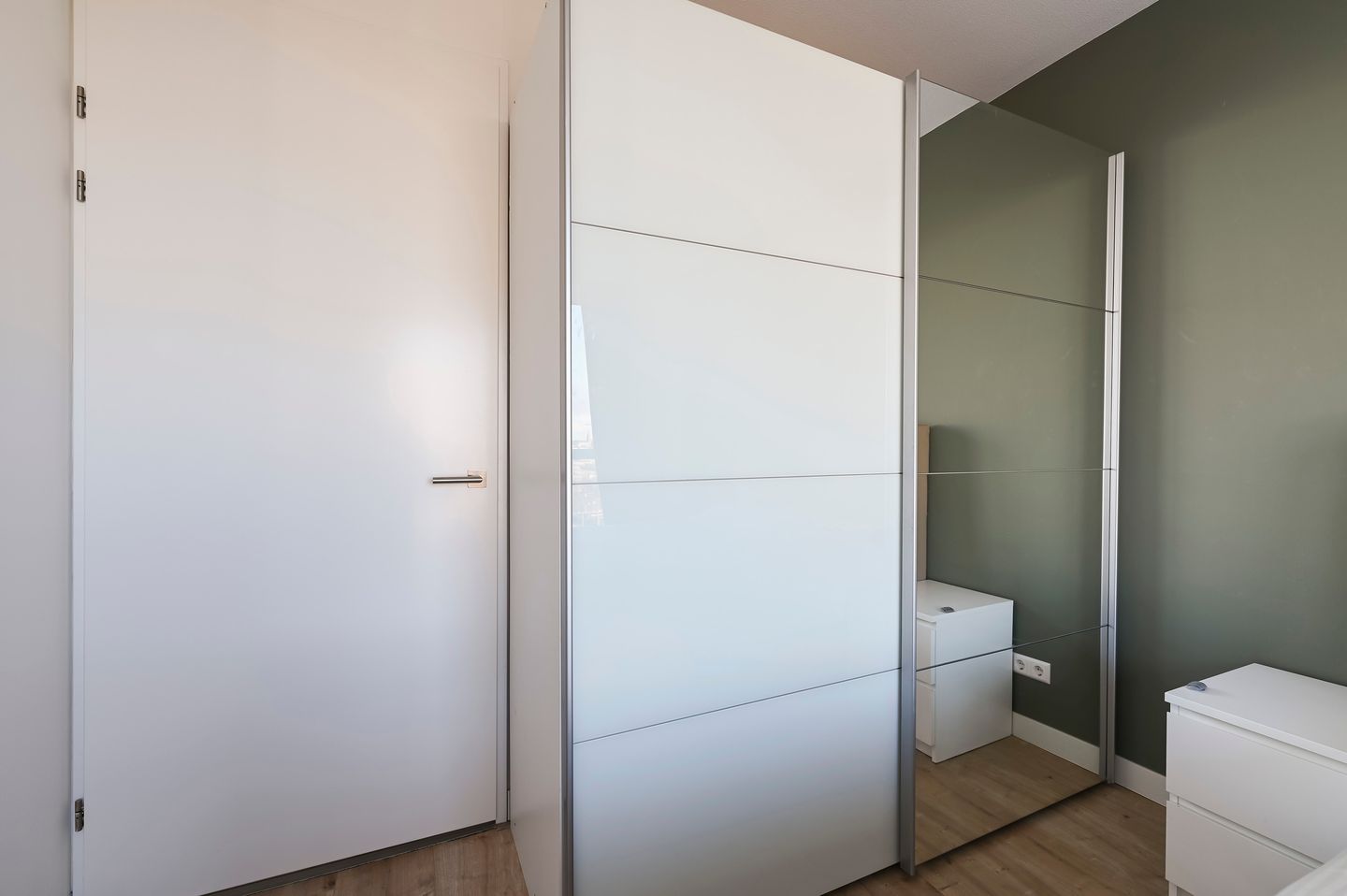 Photo 14 of Waldorpstraat 1734