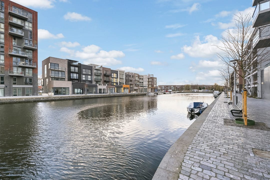 Photo 26 of Waldorpstraat 1734