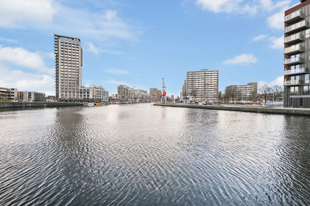 Photo 11 of Waldorpstraat 1734