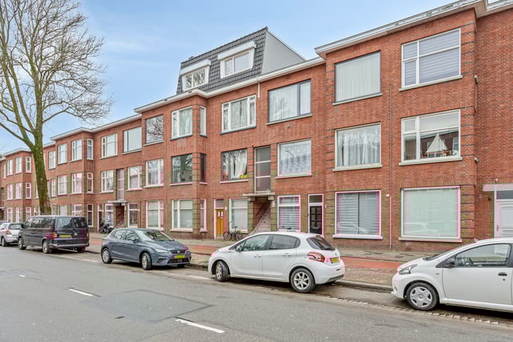 Photo 4 of Oudemansstraat 379