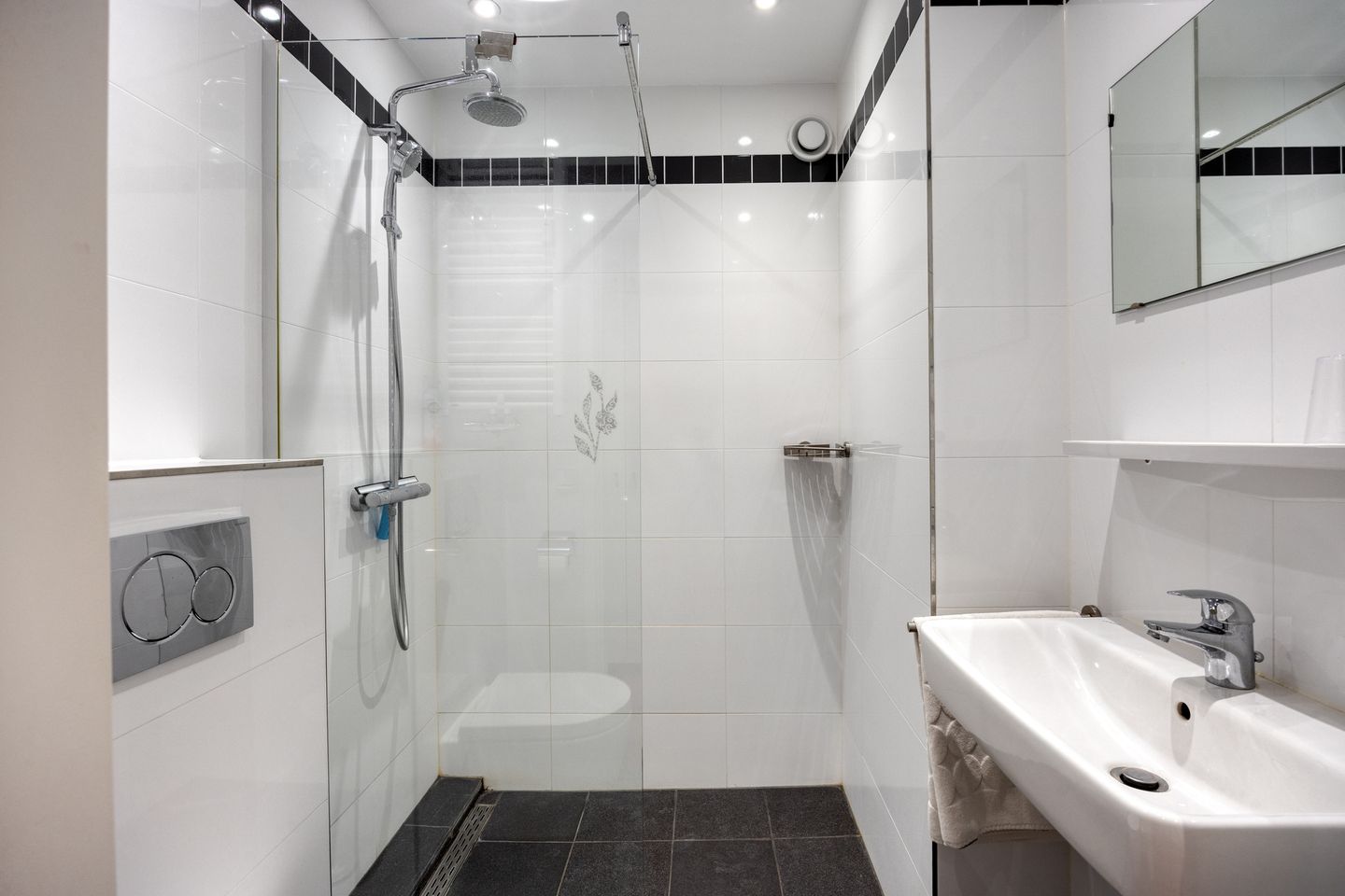 Foto 35 van Leidsestraatweg 15-424