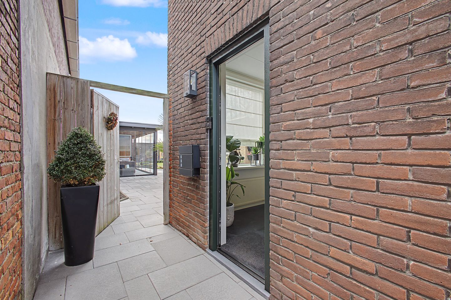 Photo 4 of Molenstraat 34