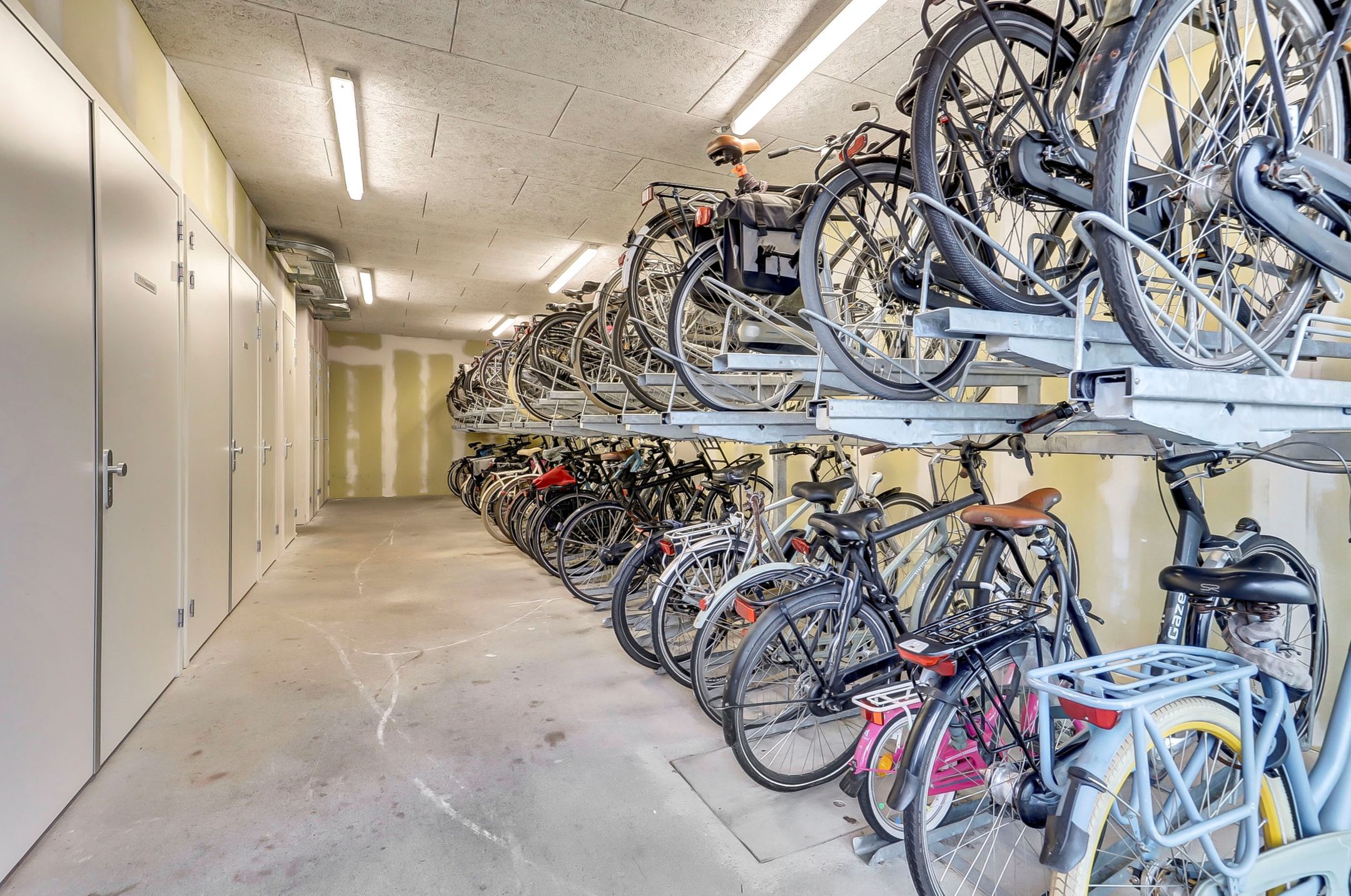 Photo 42 of Cornelia Moeslaan 4