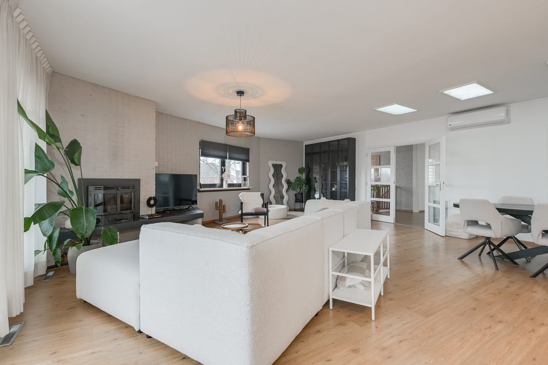 Photo 11 of Dorpsstraat 68