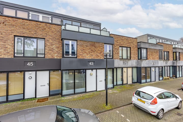 Foto 1 van Lisdoddestraat 43