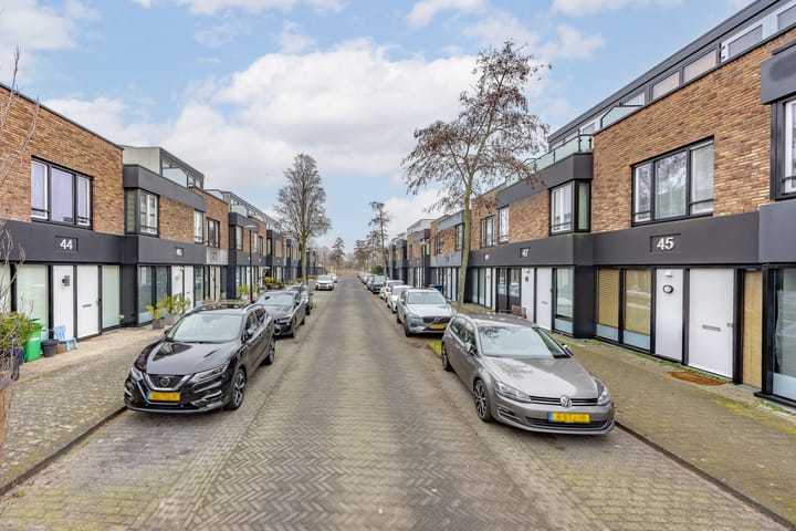 Foto 30 van Lisdoddestraat 43